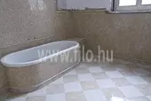 Budapest Eötvös villa - fürdőszoba fal- és padlóburkolata mozaikkal