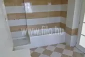 Budapest Eötvös villa - fürdőszoba kerámia fal- és padlóburkolat